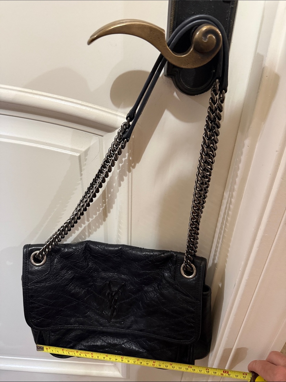 Nikki med Saint Laurent Black Quilted Leather Chain Shoulder Bag black on black - Picture 14 of 15